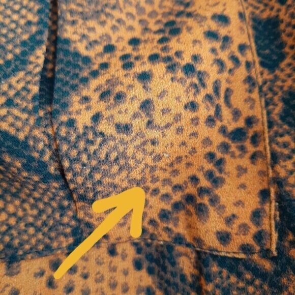 ONLY | Semi-Sheer Button Down Shirt Snake Print Sz 8 | Eur 40 Flawed - Picture 8 of 11